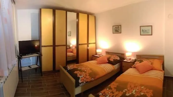 Apartment Apartman Pula